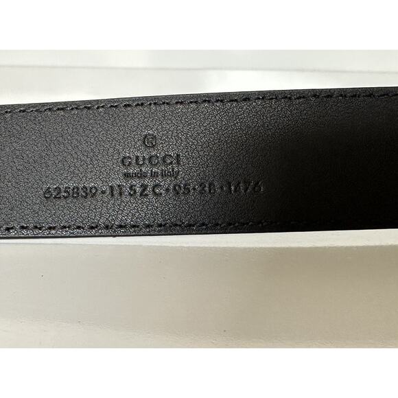 New Gucci Women\'s GG Marmont Leather Belt Black 95/38 Italy 625839